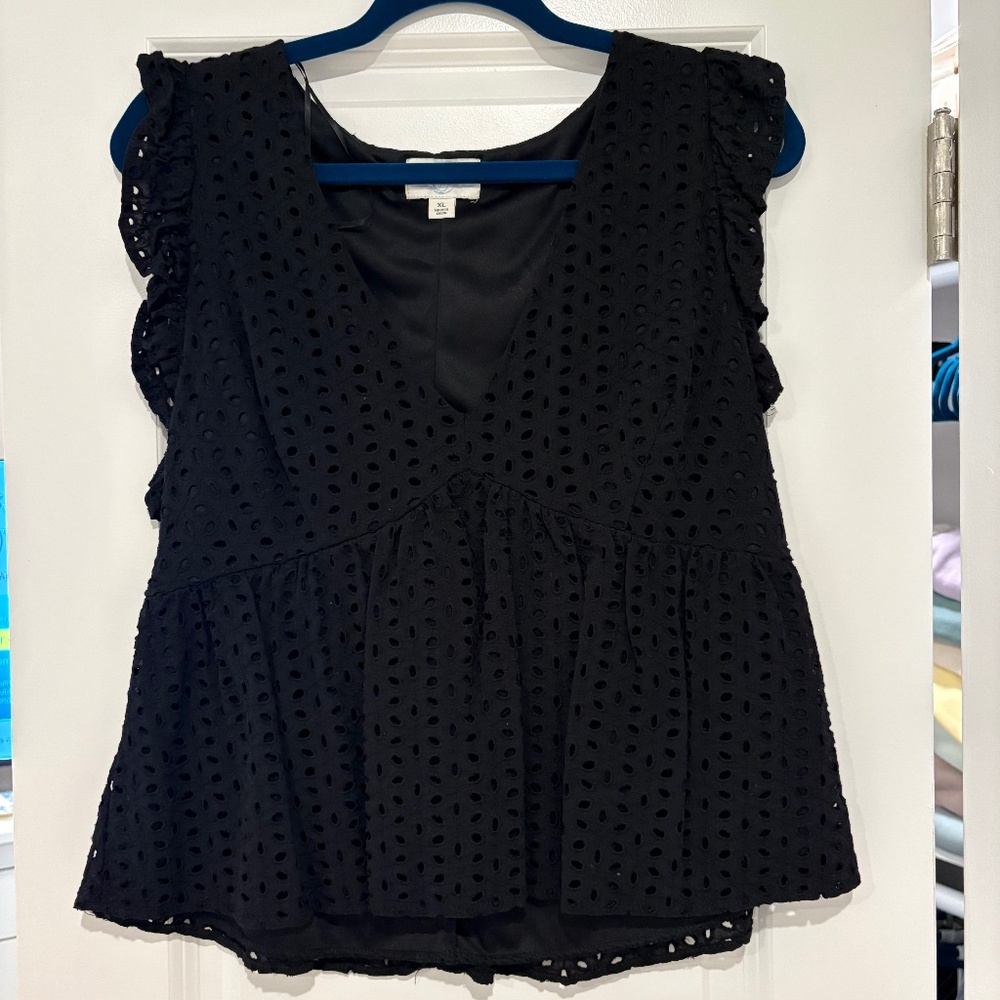 Black Sleeveless Top